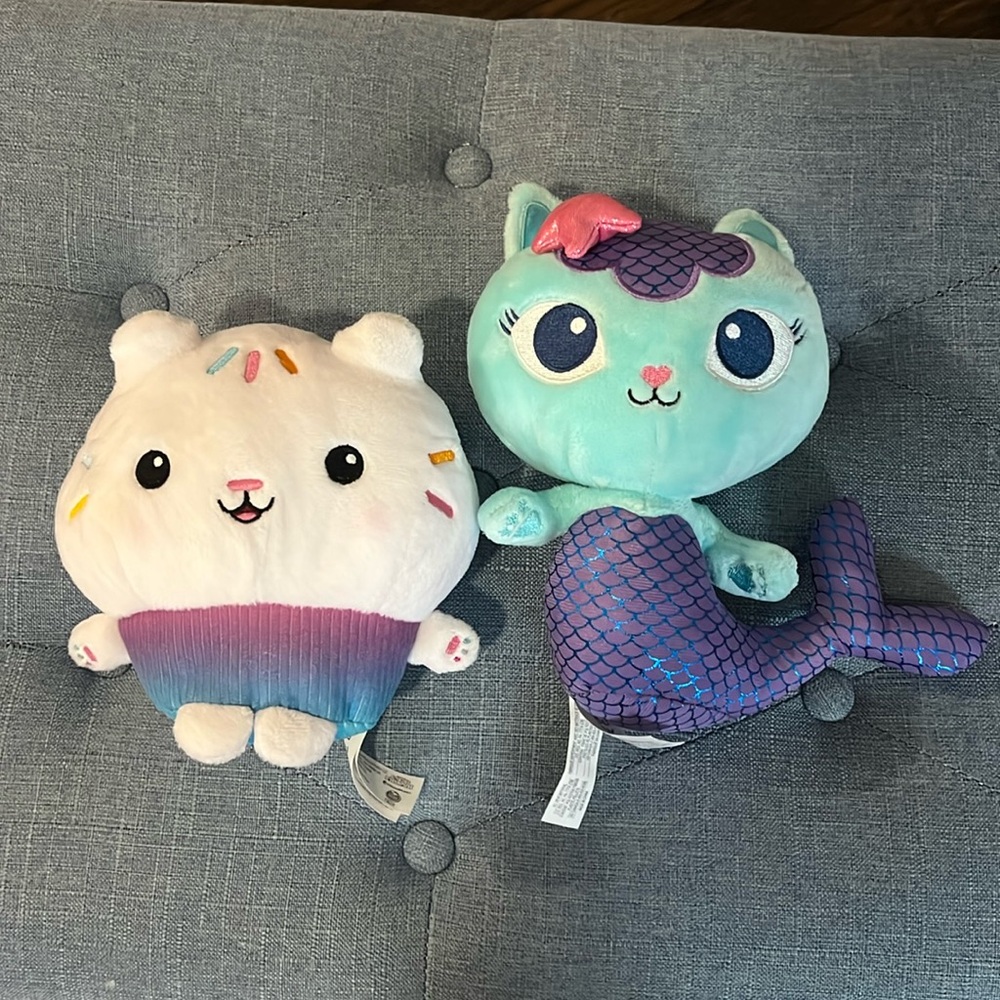Gabby’s Dollhouse: Mercat & Cakey toys